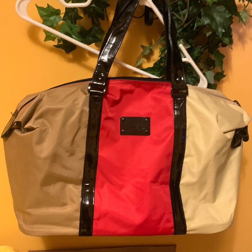 JM NEW YORK carry Bag size large color Red/Tan/ Brown
